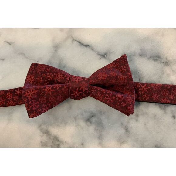 Stafford Other - New Stafford Red Burgundy Snowflake Snowflakes Winter Pretied Bowtie Bow Tie